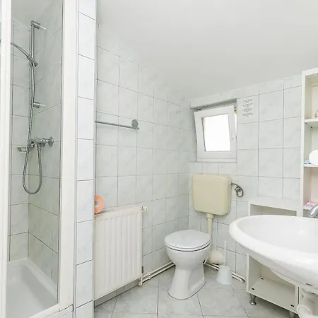 Apartment Manda *