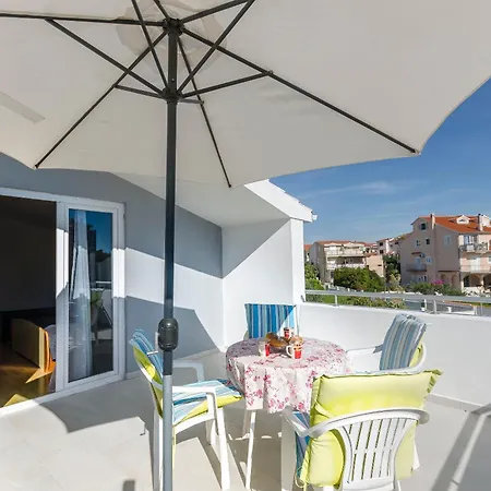 Manda Apartment