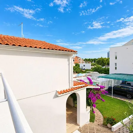Apartment Manda